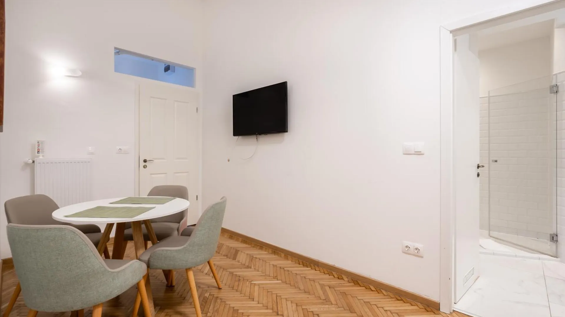 City Block Apartments Budapeste Hungria
